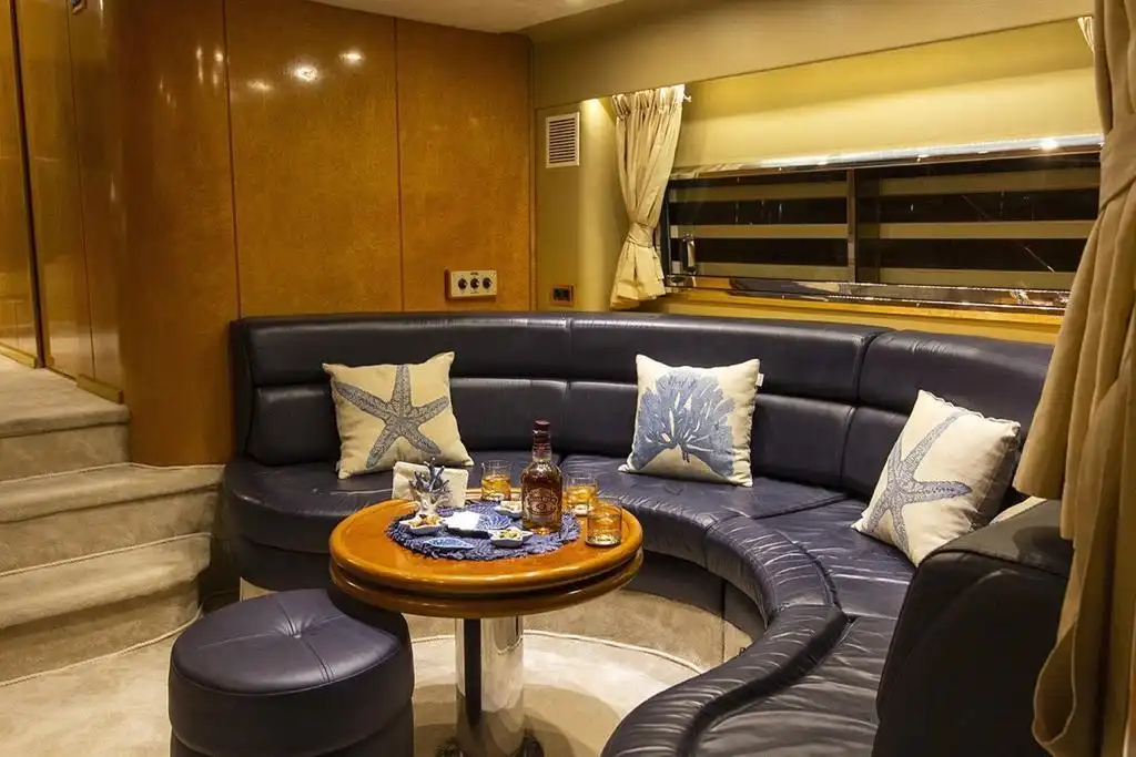 YACHT HURREM